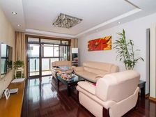 龙华05年次新小区 一梯两户 南北通透 业主急售用 价格好谈