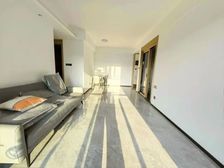 星河东悦湾 190万 小三房 中楼层南向 自己装修过 没住