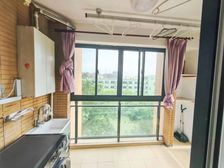 满五 商业配套成熟 近地铁 出行方便 带景观湖 拎包入住