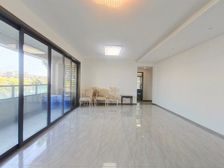 龙湖天街旁 业主基装以做 随时看房