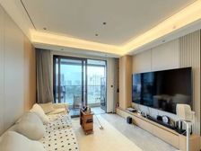 保利天珺 诚心出售 价格可谈 送家私家电送车位包税 东南向