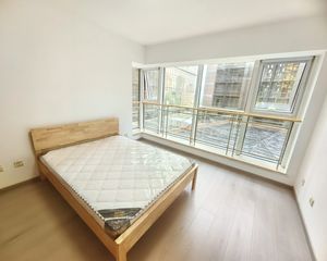 朝阳门昆泰国际公寓 精装落地窗一居 诚意卖看房方便 价能聊