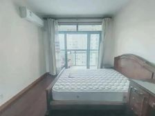 06年品质小区 带子母双车位 房东出国急售 看房随时