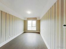 急售 贝肯山电梯洋房南北通透的三居室 精装修未入住 随时看房