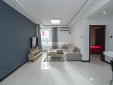 急售有钥匙 智谛山精装修 可改两室 错过再无