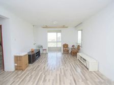 用钱急售 智谛山小区中间位置 清水毛坯 中间楼层 看房方便