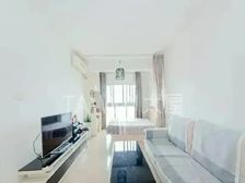 房东已买急售,现降价40W,装修全送,楼层视野采光好