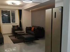 03年电梯小高层,一梯两户,园林小区,板式南北通,精装全送。