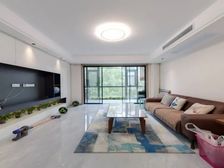 精装修品牌家装拎包入住,全屋落地窗设计家的温馨。