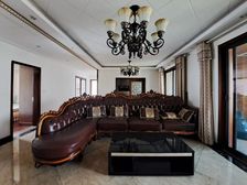 融创御锦湖景精装四房,超低价格,住家装修,诚信出售,看房方便