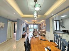 地铁0距离 精装 产权清晰 小区中心位置 观花赏湖 带车位!