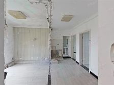 新出边套两房,中间楼层,毛坯房随便改动,看房有钥匙