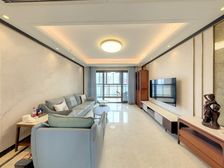 业主急卖 送车位 143平4居 东西向精装修 自住保养好