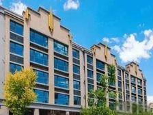 誉天下精装现房下叠!位置好采光好全屋地暖拎包入住,同看拾光里