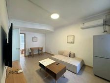 地铁口房源一楼带院子 位置安静 采光充足 房型正气 看房方便