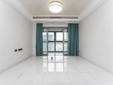 户型方正,采光通风好安静位置看塘朗山,视野好