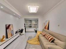 绿地香榭丽 小高层 户型方正 好楼层 业主诚心卖