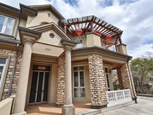 新出东端户!精装全新房!视野开阔,中式欧式风格结合