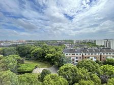 长宁区西郊宝成二期 224平米大平层 视野好,带2个车位