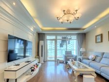 房东委托,别墅品质小区!安静位置中间楼,户型正气!