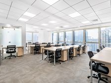 雷格斯联合办公 北站财富50人大型办公室 水电网物业家居全含