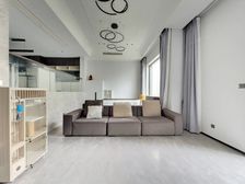 纯毛坯边户,随时看房,有钥匙,诚意出售