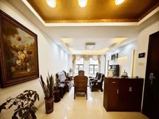 格林童话世界(36)户,香港富婆出,满五送车位,来电看房