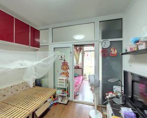 自营房源:南北向三居室 全名格局 户型好 楼层适中