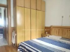 环山路 法院宿舍 大院停车方便 南北通透 客厅带窗 可上双语