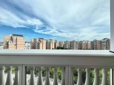 (双露台)中间位置,户型正气,实用高,房东诚售,看房方便