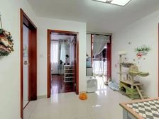 远香舫嘉苑非常正气,楼层好、采光佳,让您居住非常舒适!