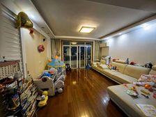 实 价 非常诚意 地铁口 飞机户型大三房中间楼层 视野无遮挡