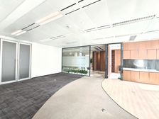 环球都会 409方 豪华装修 拎包入驻 租100