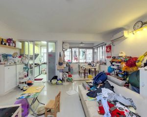 华景新城五期丽景园 精装实用三房 通风采光好 价格可谈