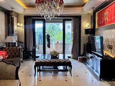 惠南艺泰一品花园 飞机户型 大三居室双卫 独梯入户