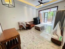 三亚市内,迎宾路,鸿坤山海墅,品质两房,130万急售。