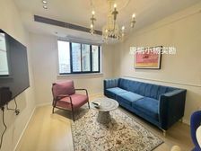 地铁边上精装修 两房(电梯中区,送固定车位)看房随时方便!