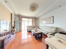 星海花园电梯房,有个南向车库25平