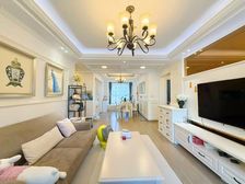 世茂东外滩104平3房|南北通透|装修花30万|房东诚意急售