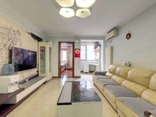 怡海花园恒泰园 南北通透两居 客厅主卧朝南 有阳台 天坛地铁