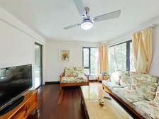 新上,必看好房,1梯2户,4房2厅2卫3阳台,低总价,价可谈