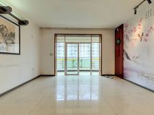 江东花城 4室2厅 150平