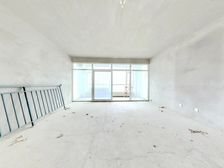 此房产证满两年,南北通透,两梯两户,毛坯东大头