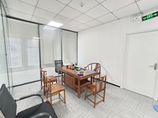 富力盈隆广场 东南向 65含税业主直租 方正实用 拎包入驻