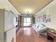 凤凰湖畔精装修2室,中间楼层,实木装修家具家电