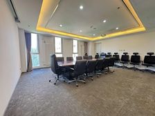 2 时空调 整层369平 精装8个房间 可实地注