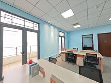 含冷暖 配套齐全 精装修 家具全齐 采光好看房随时电话联系