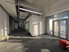 滴水湖港城广场 80平精装带家具 办公写字楼 可注册有房补