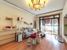 内环边新上一套南北通透大两房。 户型好,得房率高 中间楼层