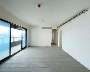 20年次新房!小区环境好!清水现房!采光充足!位置安静